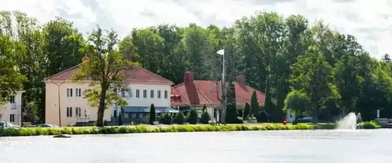 Takläggare i Hallstahammar